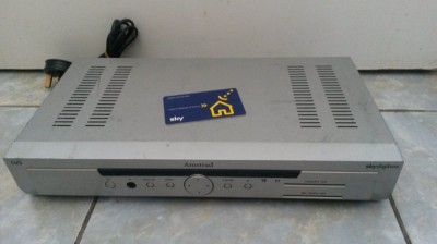 Amstrad DVB sky digibox DRX 400 + card foto