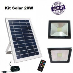 Kit Proiector LED 20 W si Panou Solar 10W foto