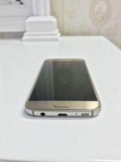 Samsung Galaxy S7 Gold 32 GB foto