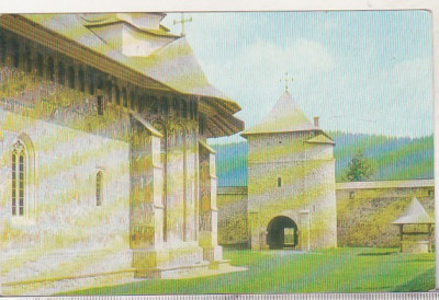 bnk cp Manastirea Moldovita - Vedere spre turnul de la intrare - necirculata foto