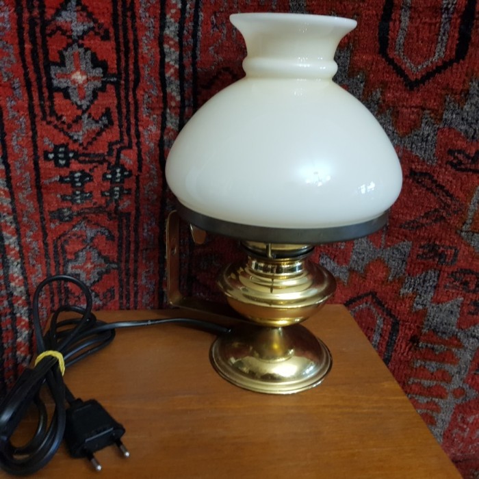 VEIOZA , LAMPA ELECTRICA DE BIROU SAU DORMITOR foto mare VEIOZA , LAMPA ELECTRICA DE BIROU SAU DORMITOR foto mare