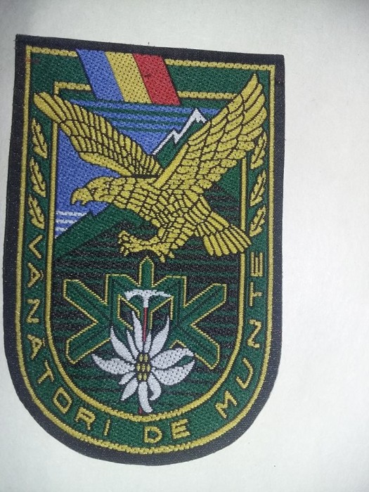 Emblema,Ecuson militar Original VANATORII DE MUNTE,Neutilizata foto mare Emblema,Ecuson militar Original VANATORII DE MUNTE,Neutilizata foto mare