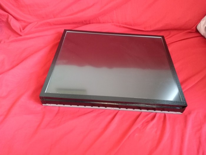 Monitor cu touchscreen digitizer 19 " novomatic foto mare Monitor cu touchscreen digitizer 19 " novomatic foto mare