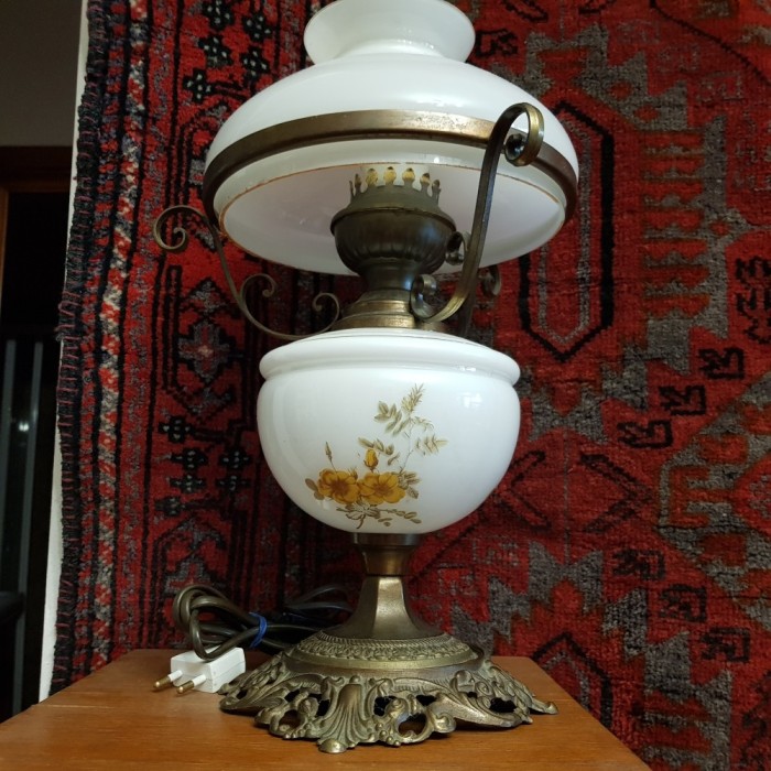VEIOZA , LAMPA ELECTRICA DE BIROU SAU DORMITOR foto mare VEIOZA , LAMPA ELECTRICA DE BIROU SAU DORMITOR foto mare