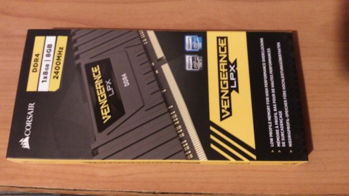 Memorie Corsair DDR4 Vengeance LPX Black 8GB 2400MHz CL14 1.2V foto mare Memorie Corsair DDR4 Vengeance LPX Black 8GB 2400MHz CL14 1.2V foto mare