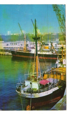 CPI B 10609 CARTE POSTALA - CONSTANTA. VEDERE DIN PORT, BARCA, VAPOR foto