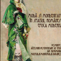 Maria Camelia Ene - Moda si modernitate in spatiul romanesc, album de colectie