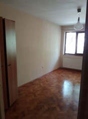 apartament de inchiriat electric castle sau pe termen lung foto