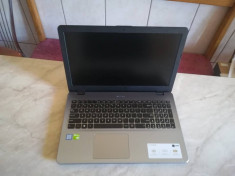 Laptop Asus i 7 foto