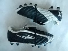 Fotbal piele naturala Umbro Motion Control, sistem crampoane Wishbone; 41.5 foto