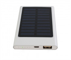 Incarcator solar 3000mAh - ideal pentru calatorii foto