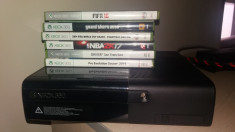 Xbox 360 E 500 GB in stare foarte buna cu doua controllere si jocuri cunoscute foto