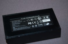 Adaptor power over ethernet TP-LINK T240100-2-POE PoE Injector Adapter 24v 1A foto