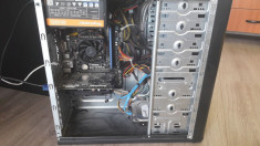 PC quad-core 3.8GHz, Radeon r7 250 cu Win10 activat(clean install) foto