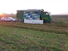 Camion apicol 4x4 foto