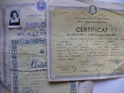 Lot 3 diplome pe acelasi nume foto