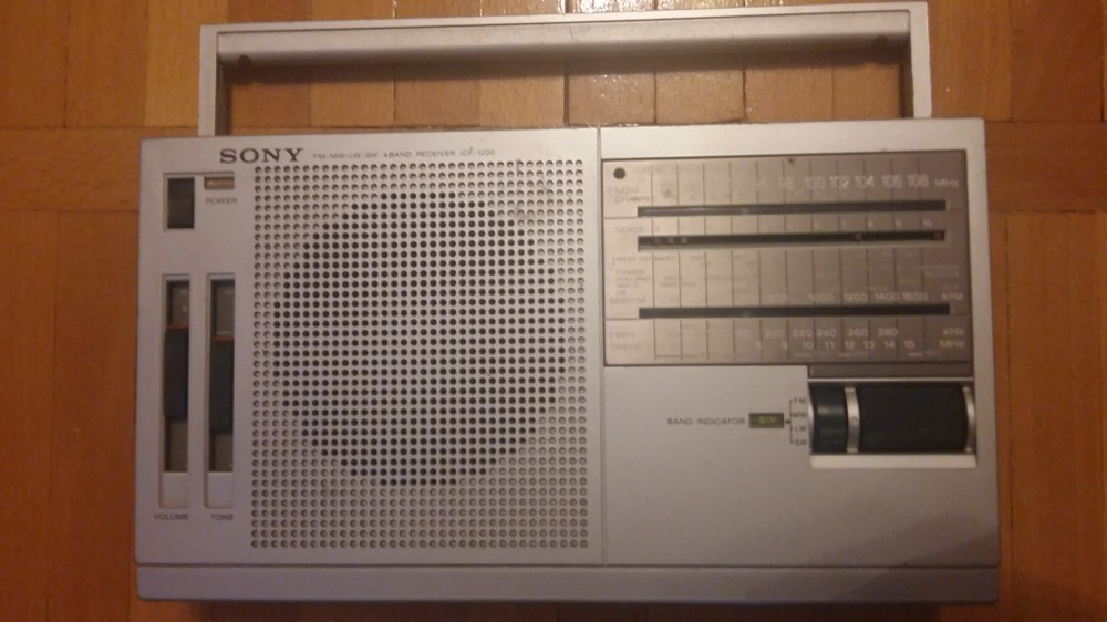 Radio sony icf-1200 / aparat radio sony , nu grundig philips tecsun |  Okazii.ro
