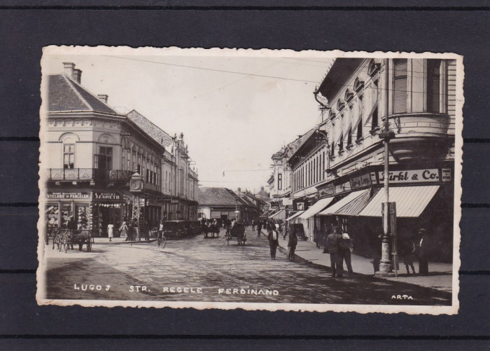 LUGOJ REGELE FERDINAND I MARE MAGAZIN DE STICLARIE SI PORTELAN FOTO ARTA