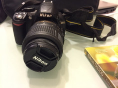 aparat de fotografiat Nikon D3100 foto