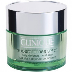 Clinique Superdefense crema hidratanta de zi cu protectie solara ten uscat si mixt foto