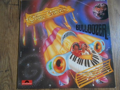 LP Oliver Onions &amp;ndash; Bulldozer foto