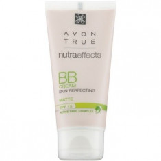 Avon True NutraEffects crema BB matifianta SPF 15 foto