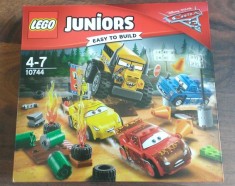 Lego Cars Juniors 10744 - Cursa nebuneasca - nou, sigilat in cutie foto