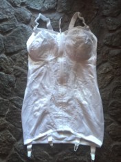 Body/Dress modelator cu portjartier vintage Naturana, 85D foto