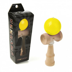 Kendama, Galben foto