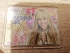 BDU - MAGNET FRIGIDER - 48 - TEMATICA CINEMATOGRAFIE - HANNAH MONTANA foto