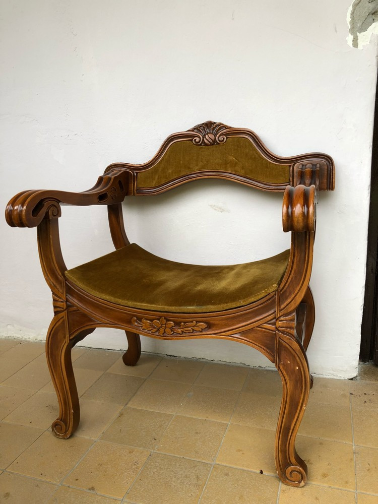 Jilt,scaun vechi ,francez,din lemn masiv | arhiva Okazii.ro