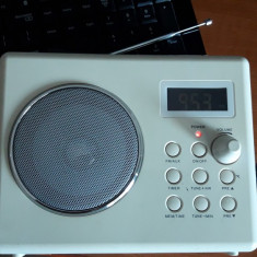 RADIO TCM 253464 , FM 87,5-108 MHz , FUNCTIONEAZA .