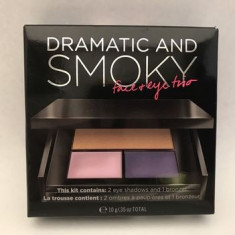 Victoria&amp;#039;s Secret Dramatic and Smoky Face &amp;amp; Eye foto