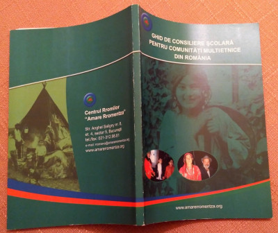 Ghid de consiliere scolara pentru comunitati multietnice din Romania - Colectiv foto