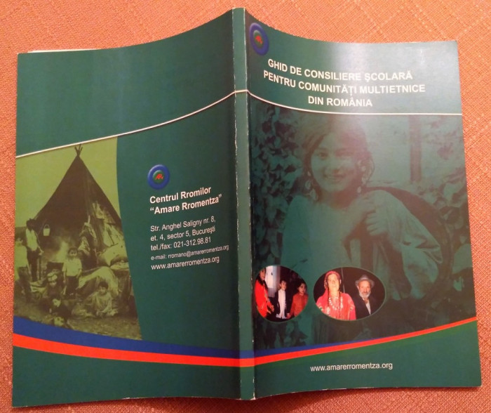 Ghid de consiliere scolara pentru comunitati multietnice din Romania - Colectiv