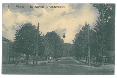 1664 - Rm. VALCEA, T. Vladimirescu Ave. Romania - old postcard - unused foto