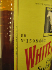 whisky WHITE HORSE , finest ol scotch whisky, cl 75 GR 40 ani 60 STICLA 1598462 foto