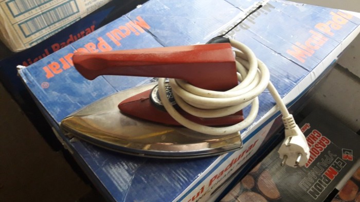 FIER DE CALCAT ELECTROMURES , FUNCTIONEAZA . FIER DE CALCAT ELECTROMURES , FUNCTIONEAZA .