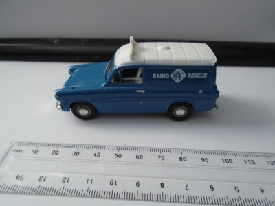 bnk jc Vanguards Ford Anglia Van - 1/43 foto