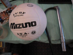 Minge profesionala din piele pentru volei, MIZUNO (Made in Japan) + pompa, NOI foto