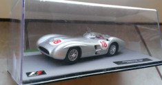 Macheta Formula 1 Mercedes W196 - Fangio 1955 - Altaya 1/43 foto