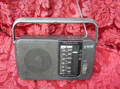 APARAT DE RADIO PANASONIC foto