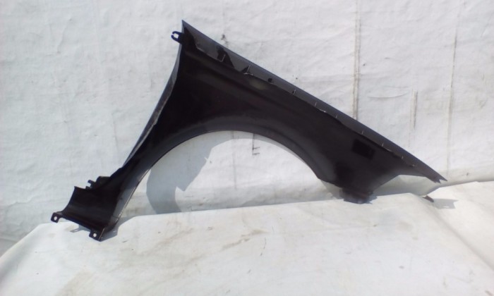 Aripa stanga fata Renault Laguna 2 An 2005-2007 foto mare Aripa stanga fata Renault Laguna 2 An 2005-2007 foto mare