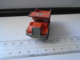 bnk jc Matchbox 28d Mack Dumper