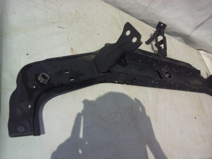 Traversa superioara Renault Laguna An 2001-2007 foto mare Traversa superioara Renault Laguna An 2001-2007 foto mare