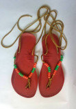 Sandale vechi romanesti, tipice anii &#039;80, de plastic cu margele, marime 22.5