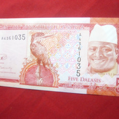 Bancnota 5 Dalasis Gambia -Pasare rosie 2015