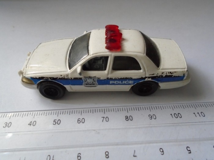 bnk jc Matchbox MB689 2006 Ford Crown Victoria - 1/71