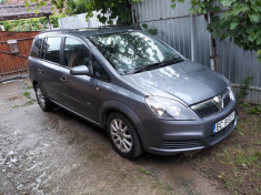 Opel Zafira foto