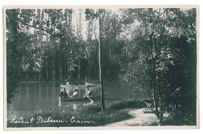 3870 - CRAIOVA, Bibescu Park, Romania - old postcard, real PHOTO - unused